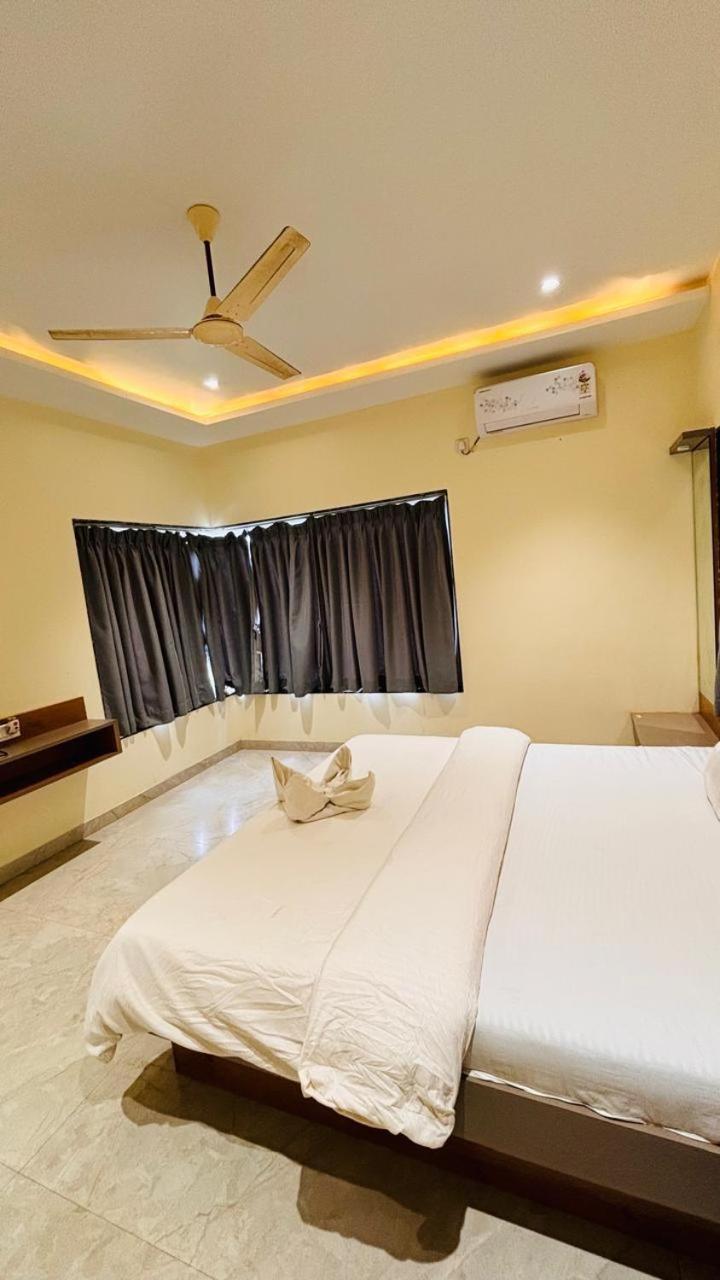 Paramount 3 Ac Bedrooms Hall Garden With Lake View พันช์กานี ภายนอก รูปภาพ