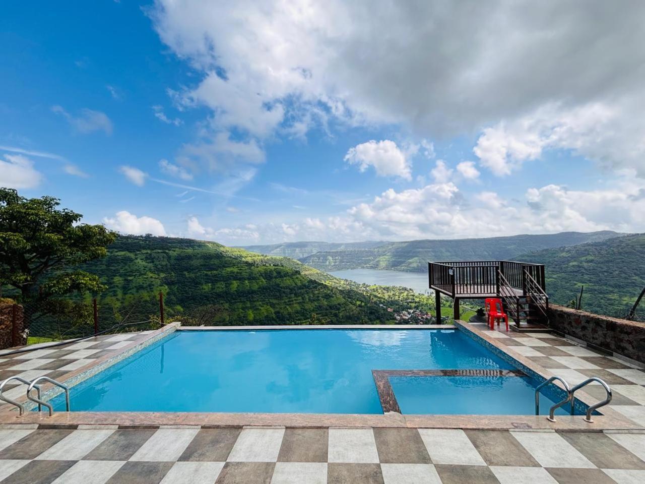 Paramount 3 Ac Bedrooms Hall Garden With Lake View พันช์กานี ภายนอก รูปภาพ