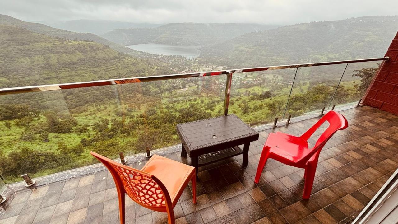 Paramount 3 Ac Bedrooms Hall Garden With Lake View พันช์กานี ภายนอก รูปภาพ