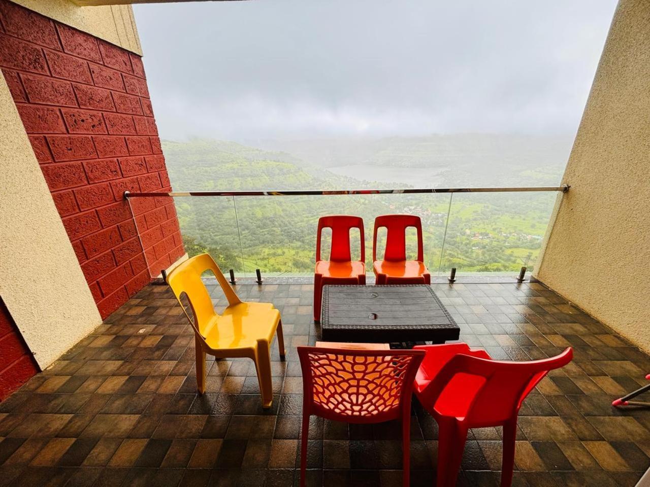 Paramount 3 Ac Bedrooms Hall Garden With Lake View พันช์กานี ภายนอก รูปภาพ