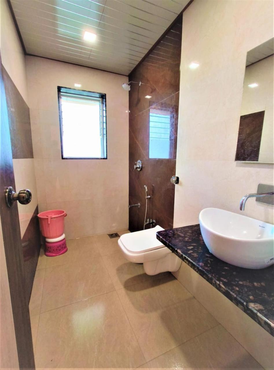 Paramount 3 Ac Bedrooms Hall Garden With Lake View พันช์กานี ภายนอก รูปภาพ